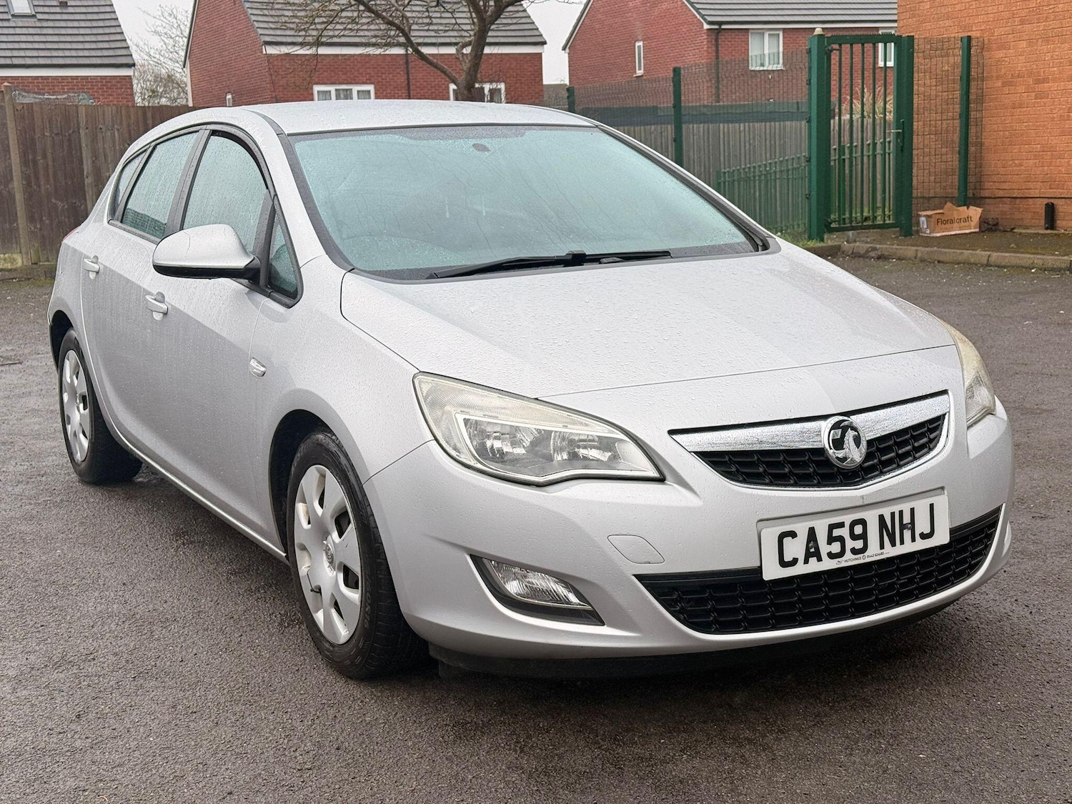 Used Vauxhall Astra 2010 for sale - 77883117: Photo 6