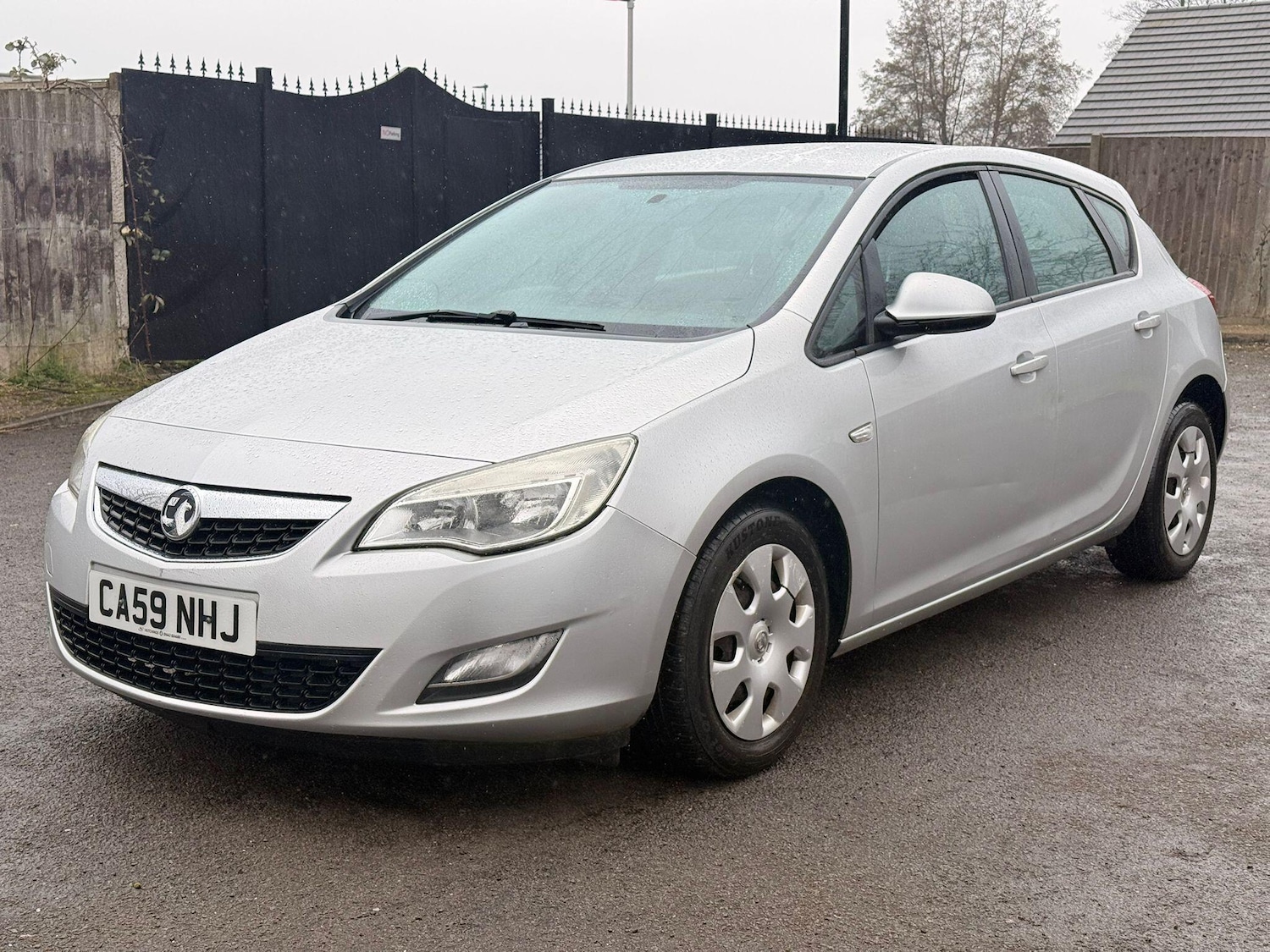 Used Vauxhall Astra 2010 for sale - 77883117: Photo 8