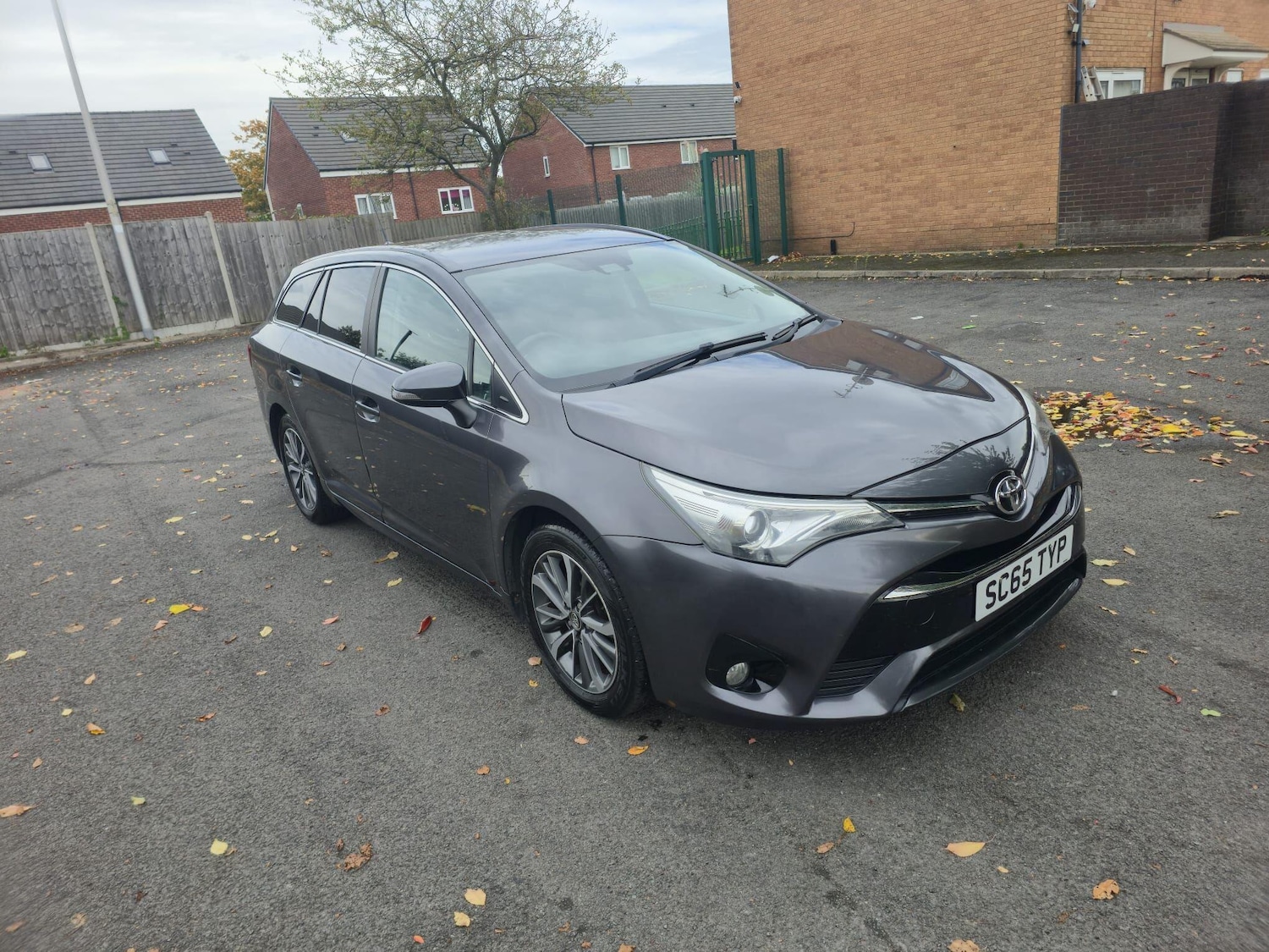 Used Toyota Avensis 2015 for sale - 76743441: Photo 1