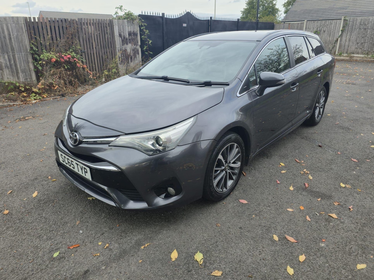 Used Toyota Avensis 2015 for sale - 76743441: Photo 10