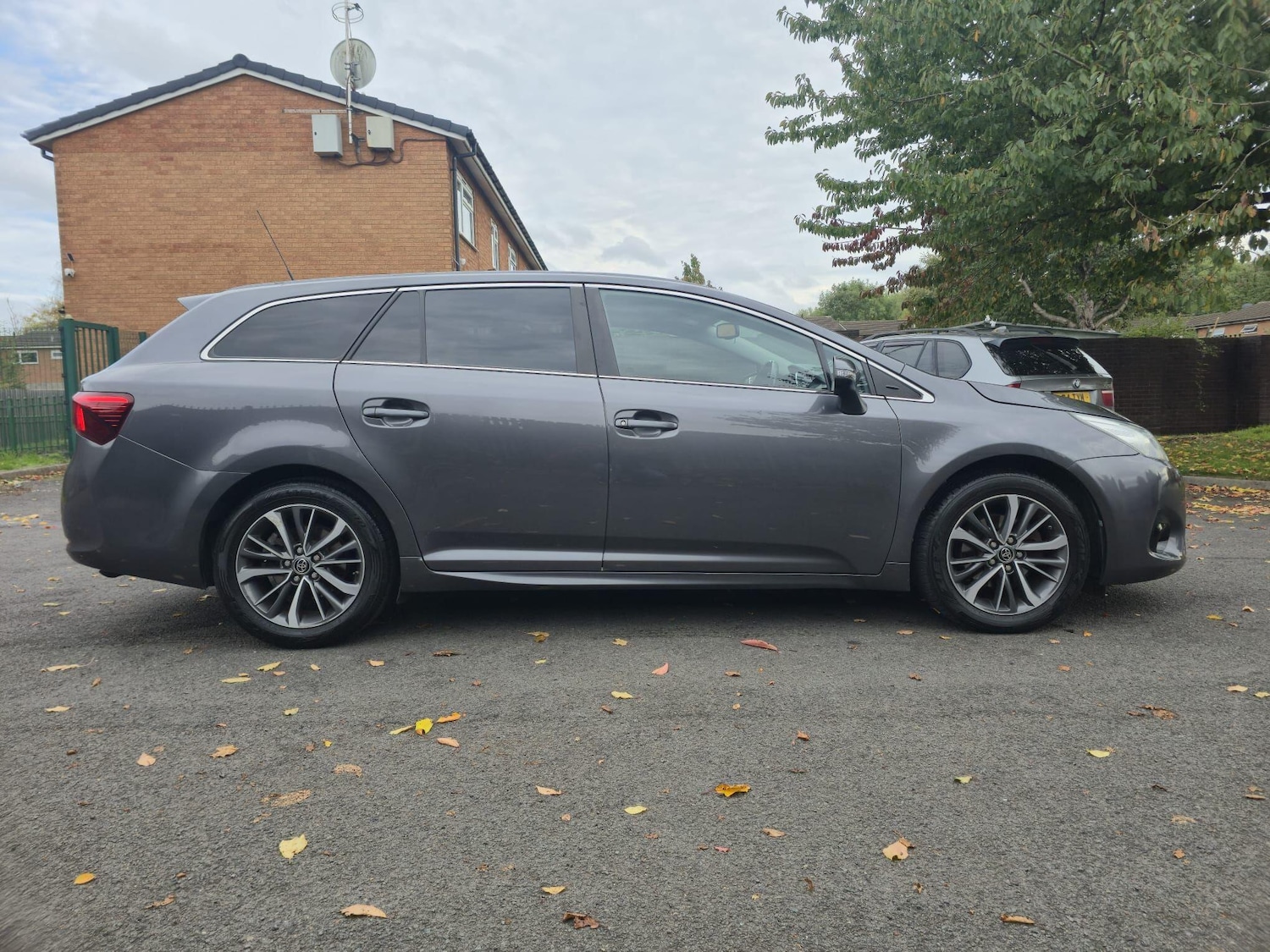 Used Toyota Avensis 2015 for sale - 76743441: Photo 20