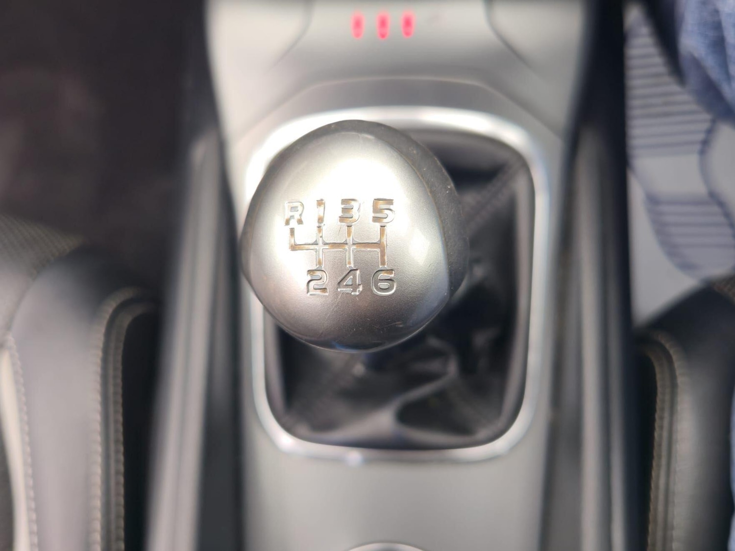 Used Toyota Avensis 2015 for sale - 76743441: Photo 25