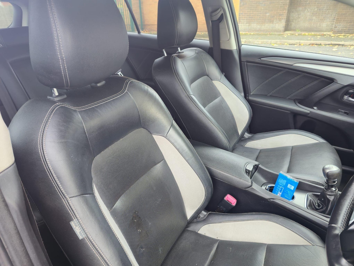 Used Toyota Avensis 2015 for sale - 76743441: Photo 29