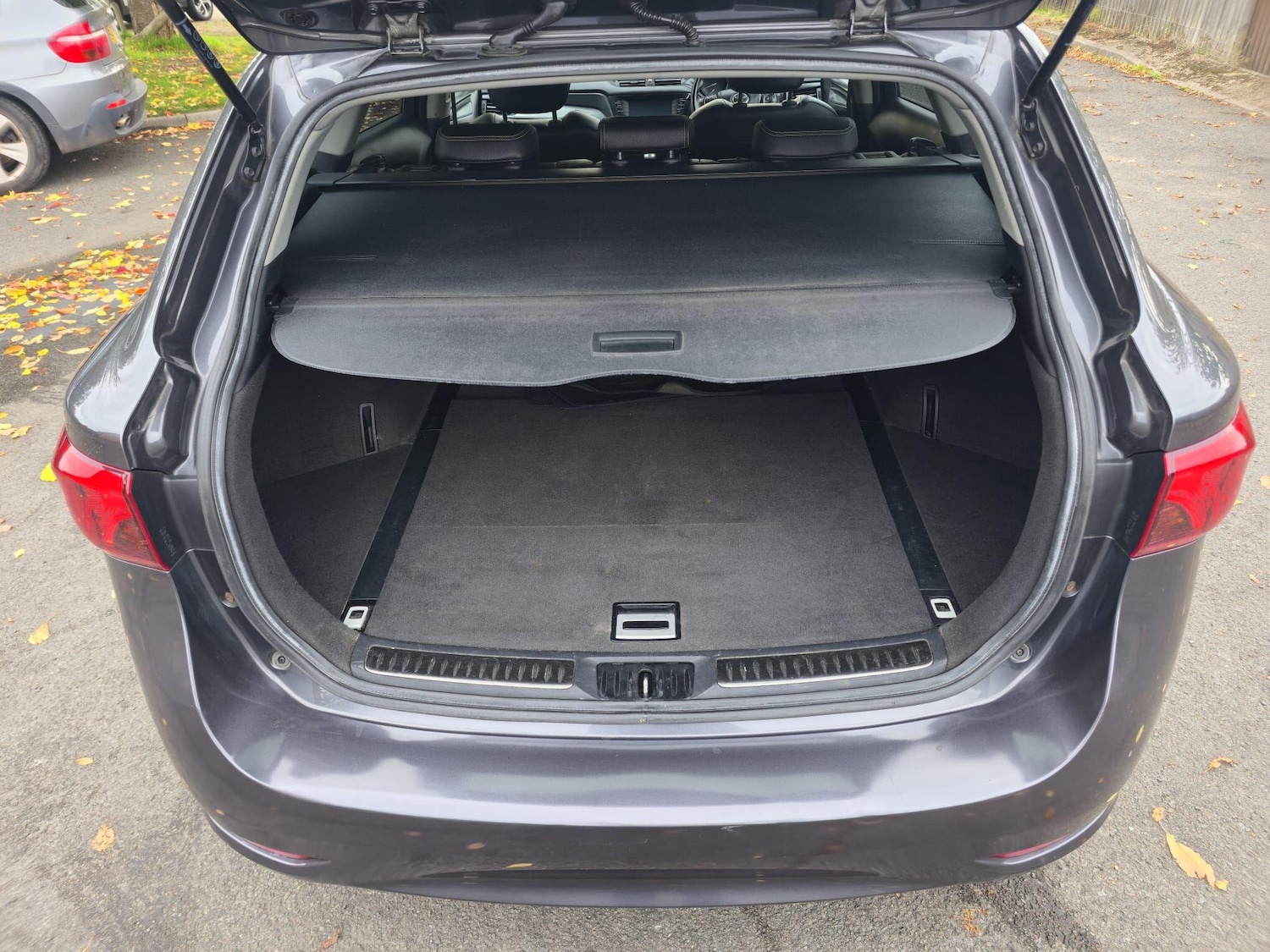 Used Toyota Avensis 2015 for sale - 76743441: Photo 46