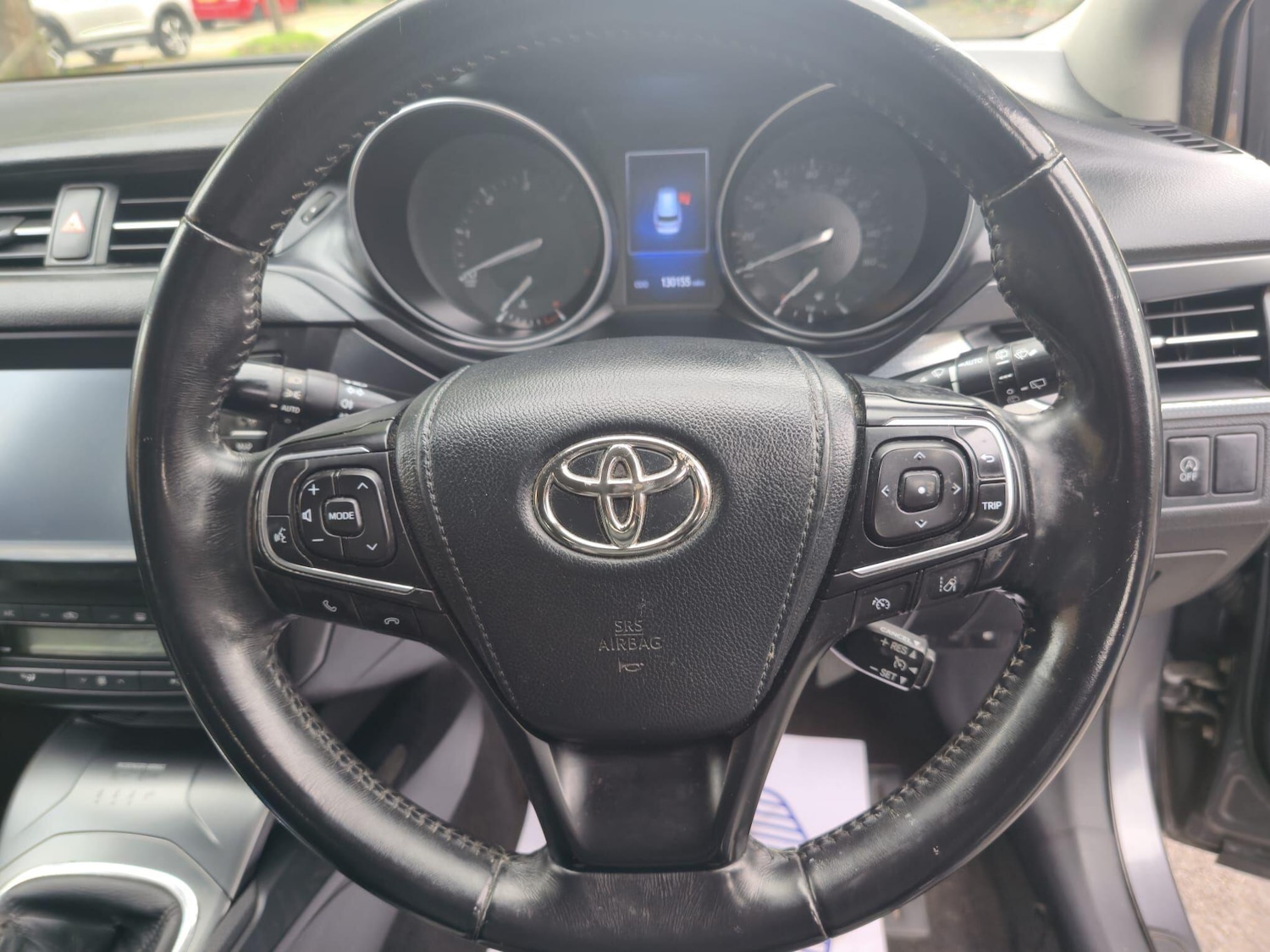 Used Toyota Avensis 2015 for sale - 76743441: Photo 47