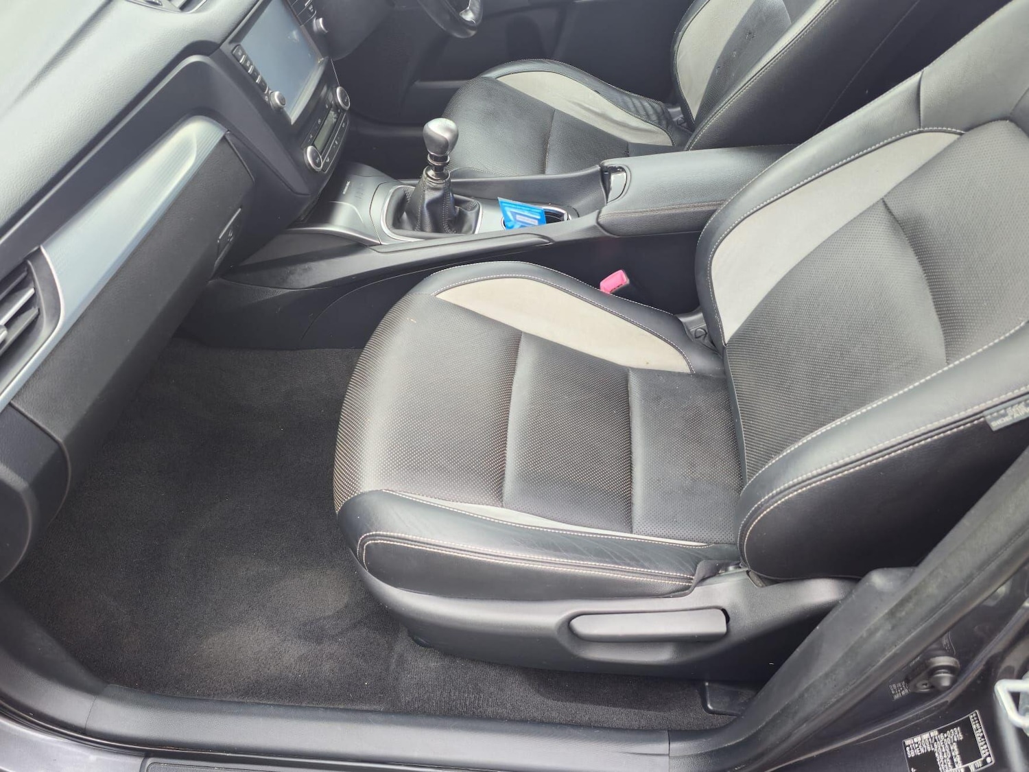 Used Toyota Avensis 2015 for sale - 76743441: Photo 48