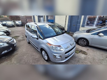 Used Citroen C3 Picasso 2013 for sale - 76192905: Photo
