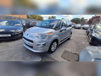 Used Citroen C3 Picasso 2013 for sale - 76192905: Photo