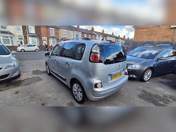Used Citroen C3 Picasso 2013 for sale - 76192905: Photo