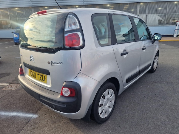 Used Citroen C3 Picasso 2010 for sale - 76239998: Photo 11