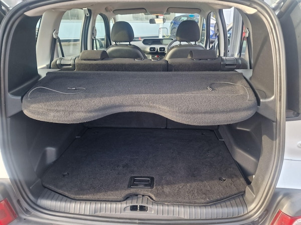 Used Citroen C3 Picasso 2010 for sale - 76239998: Photo 17