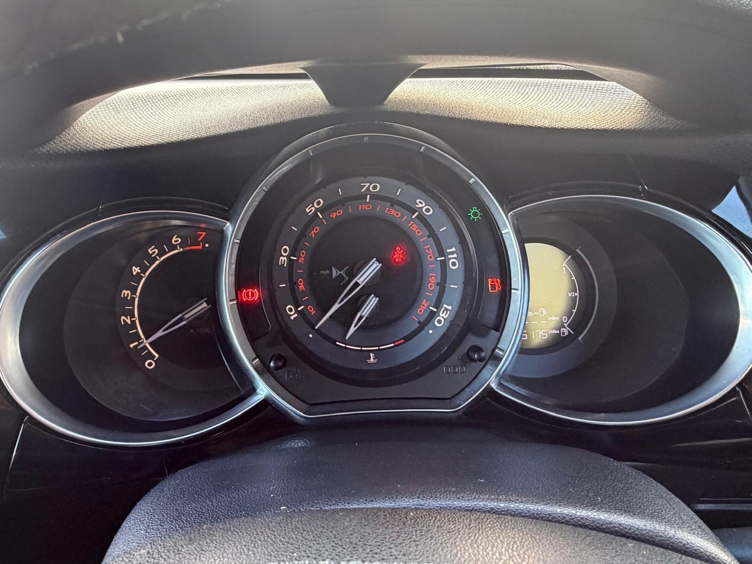 Used DS Automobiles DS 3 2015 for sale - 76689724: Photo 28