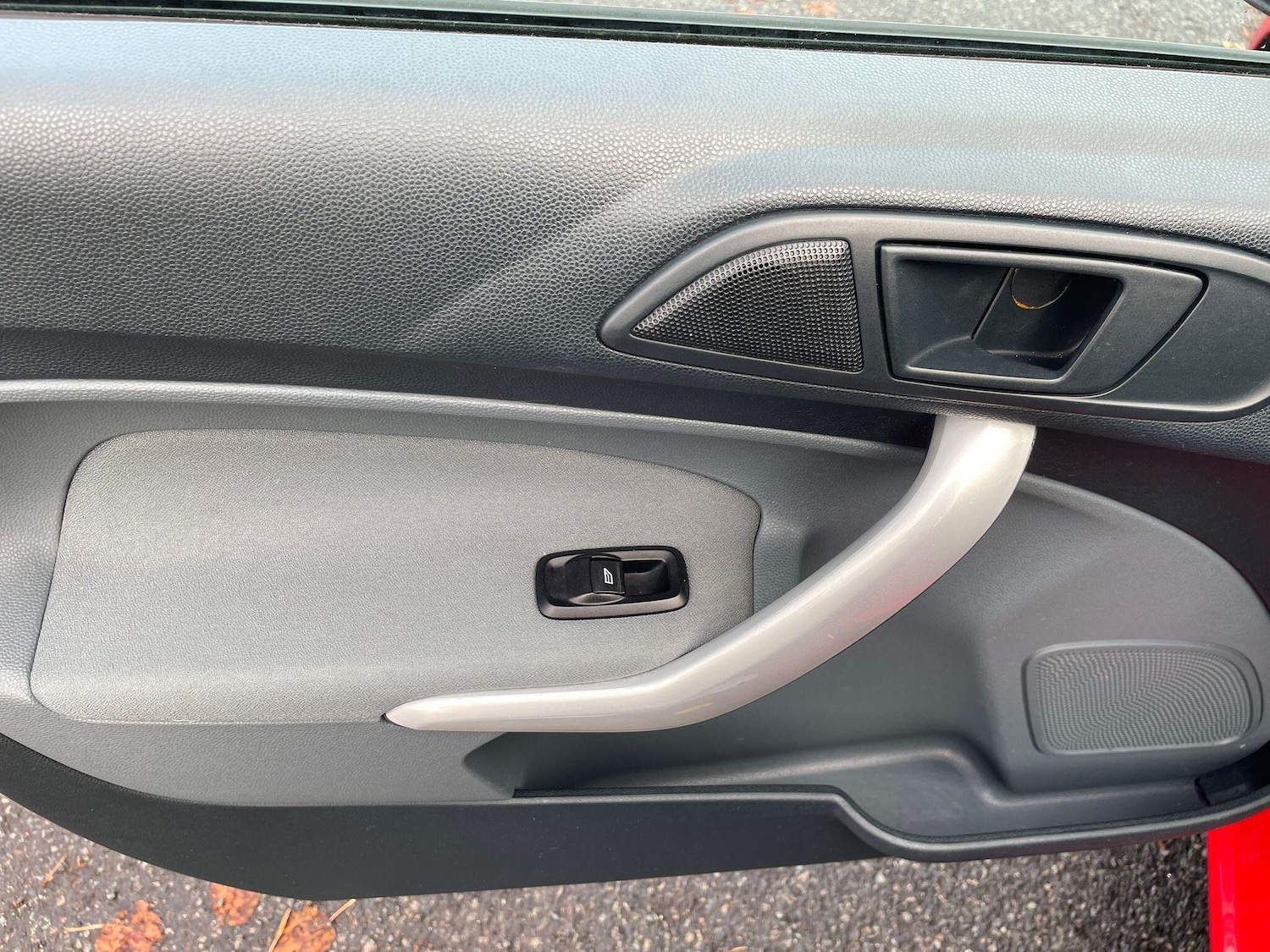 Used Ford Fiesta 2009 for sale - 76388729: Photo 40