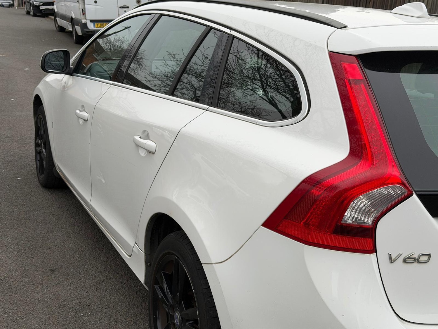 Used Volvo V60 for sale - 78116404: Photo 4