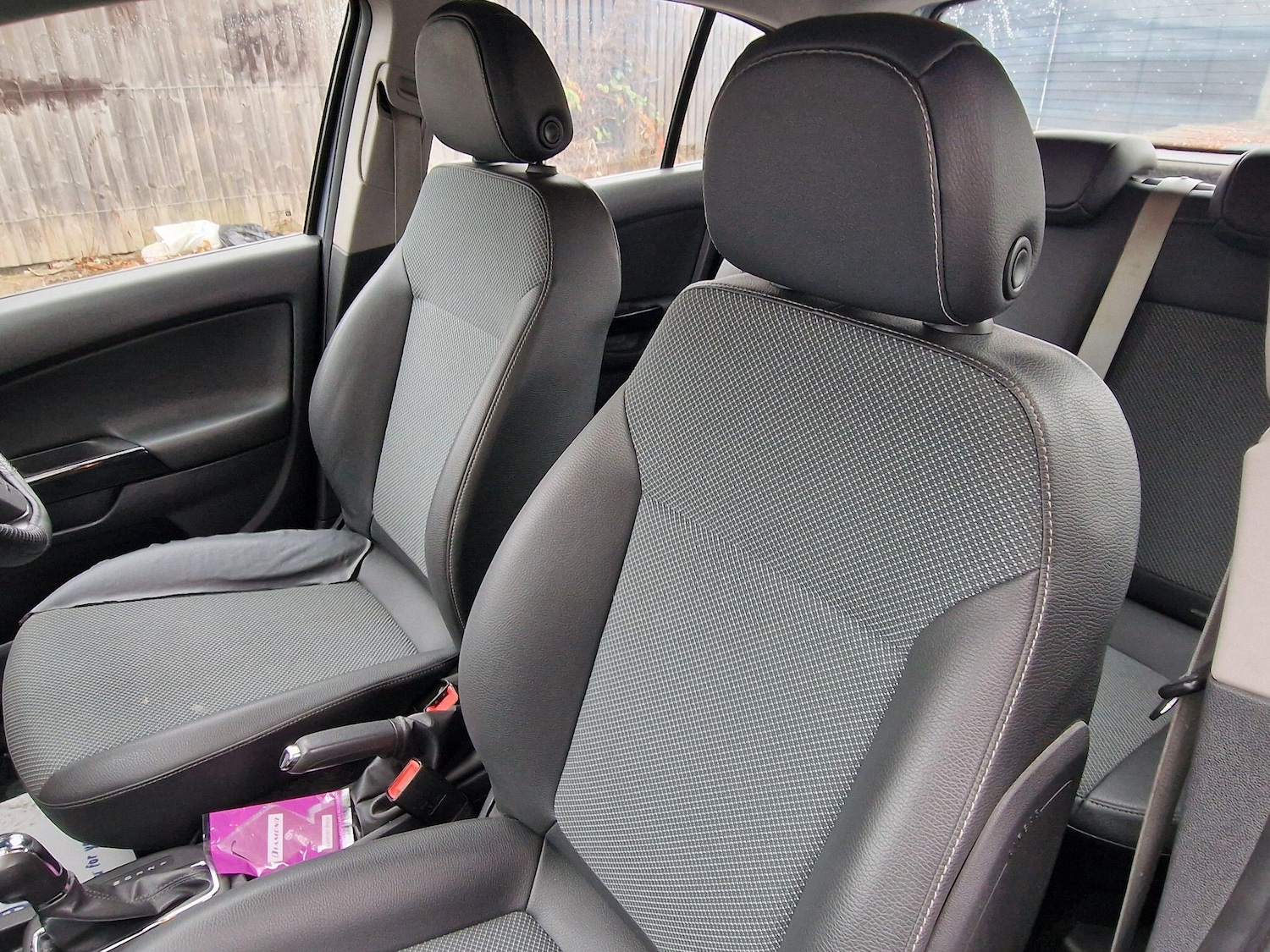 Used Vauxhall Corsa 2009 for sale - 76270654: Photo 27