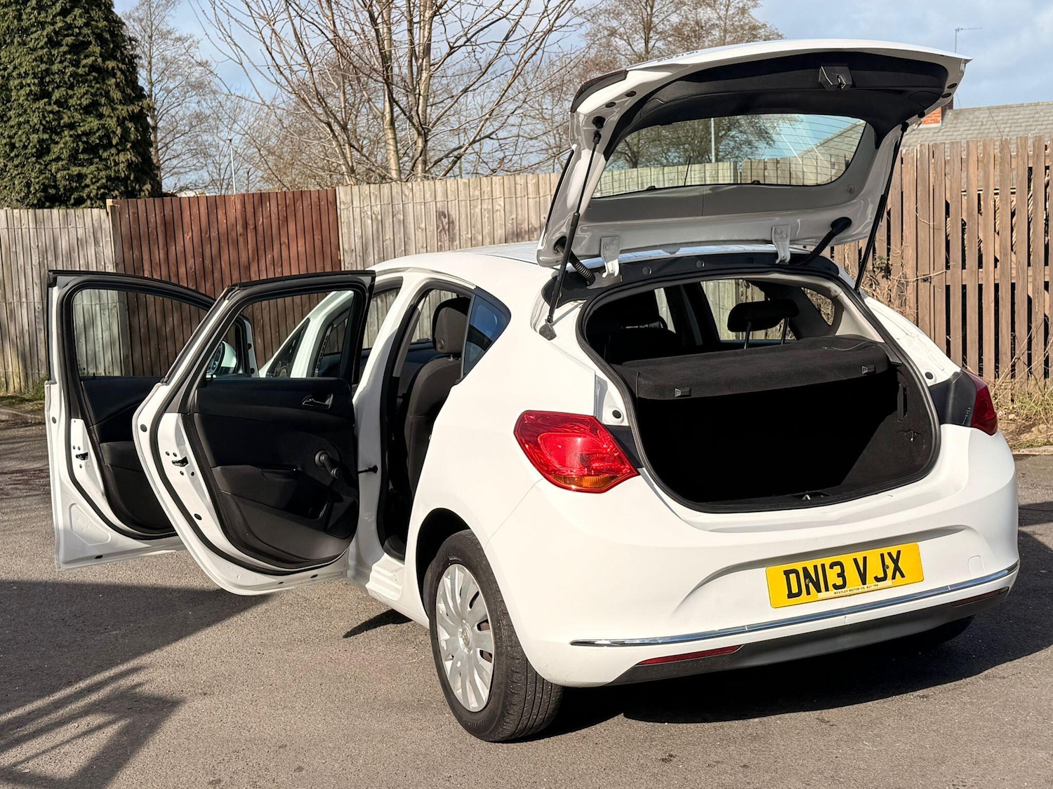 Used Vauxhall Astra 2013 for sale - 77892114: Photo 10
