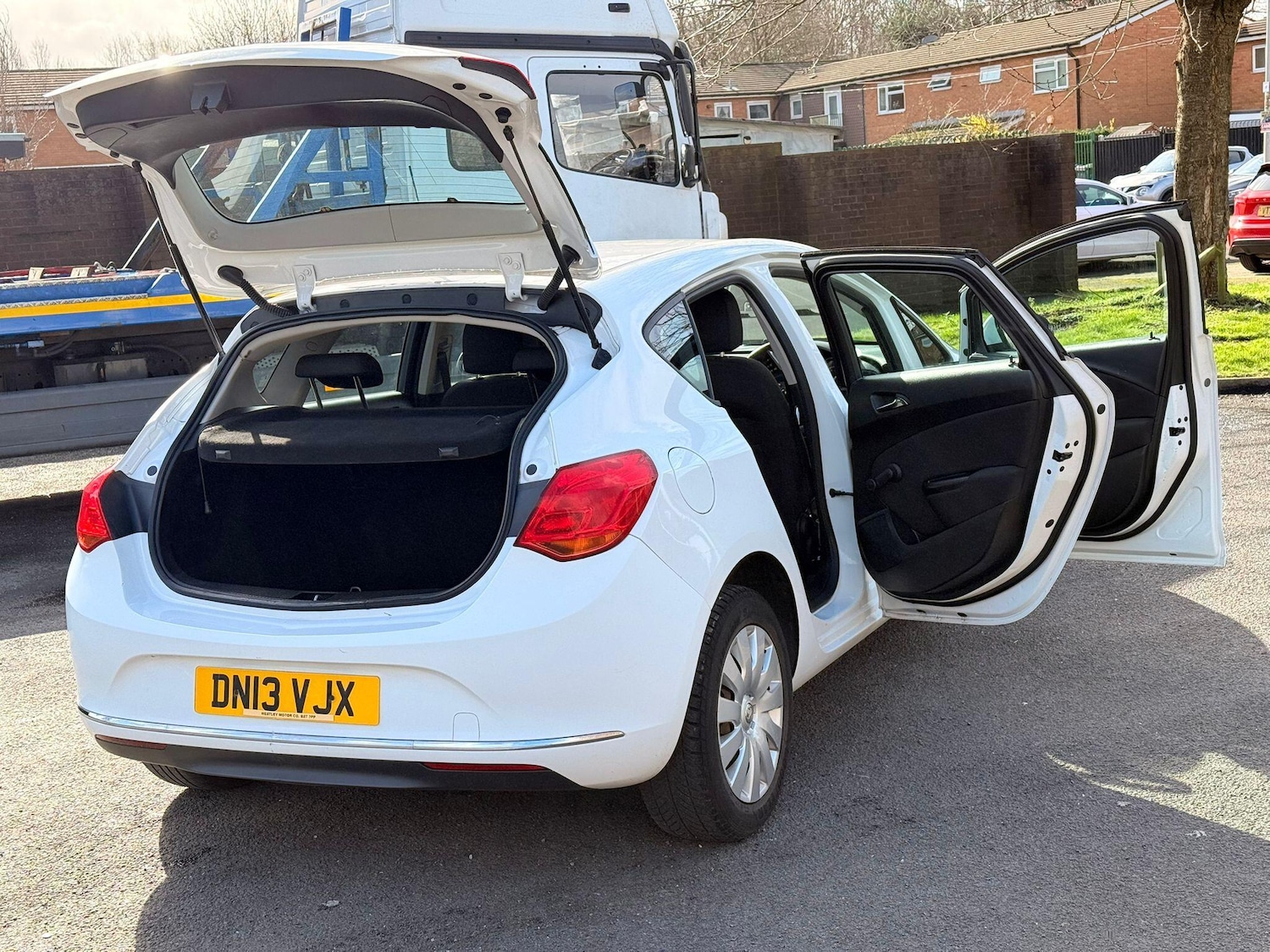 Used Vauxhall Astra 2013 for sale - 77892114: Photo 17