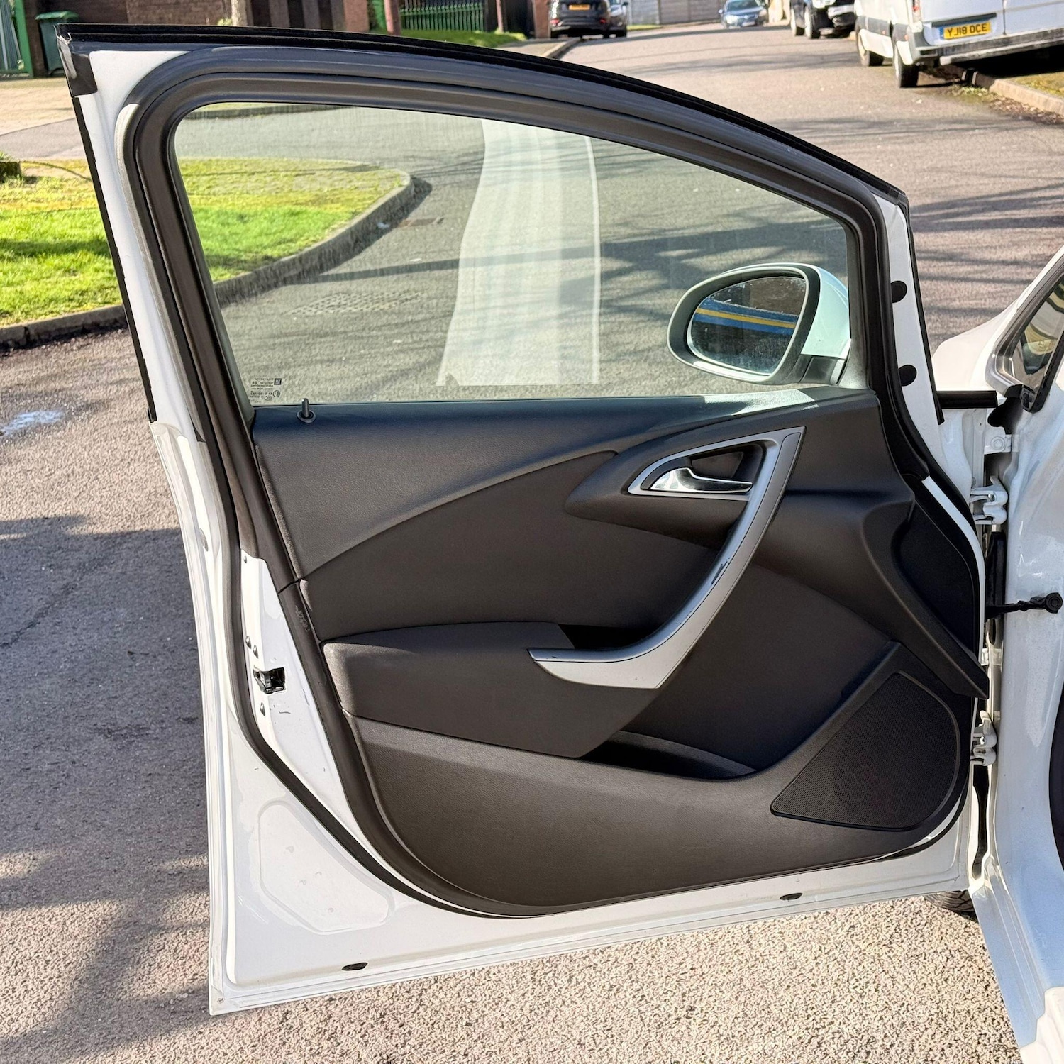 Used Vauxhall Astra 2013 for sale - 77892114: Photo 32