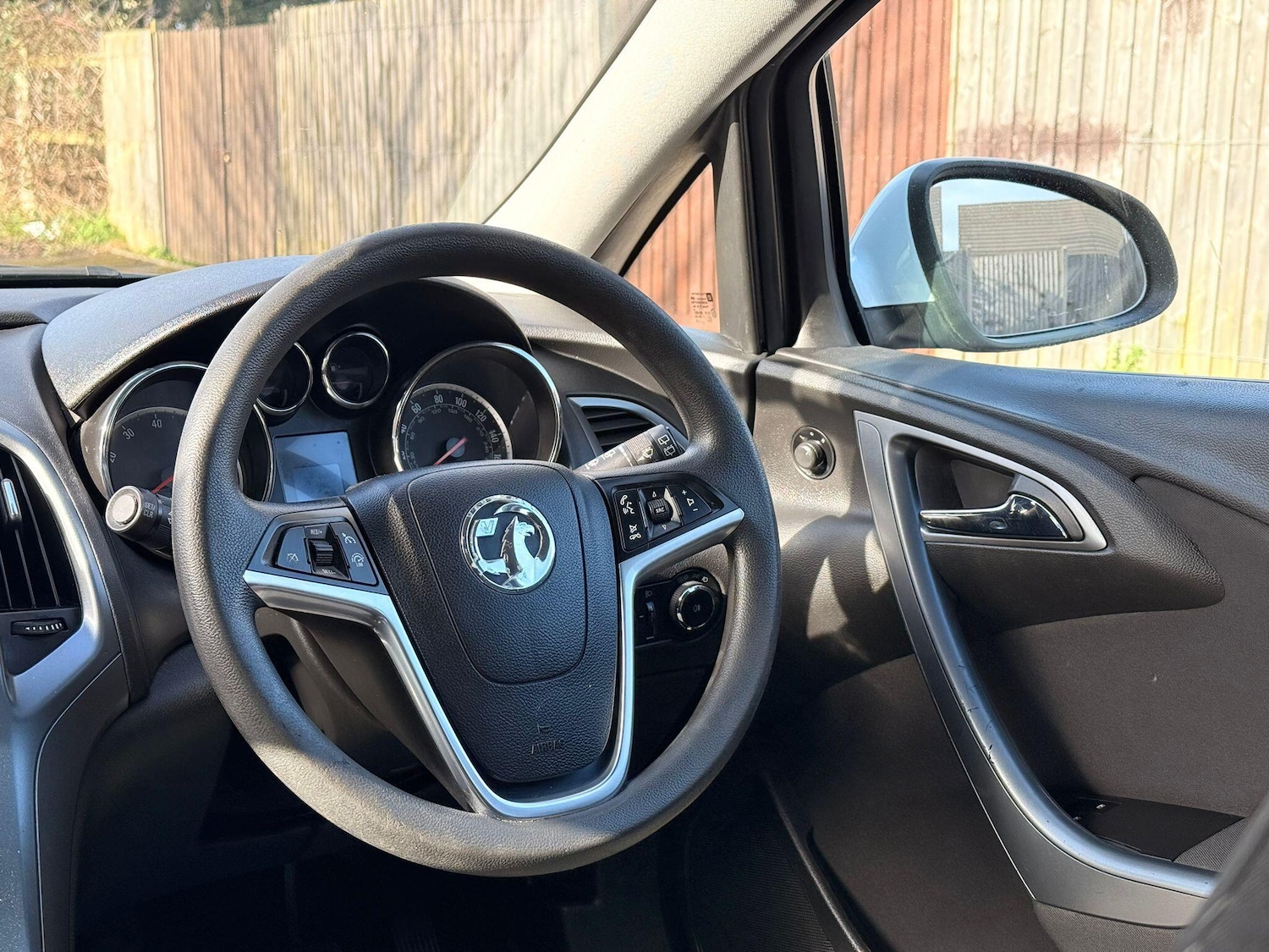 Used Vauxhall Astra 2013 for sale - 77892114: Photo 40