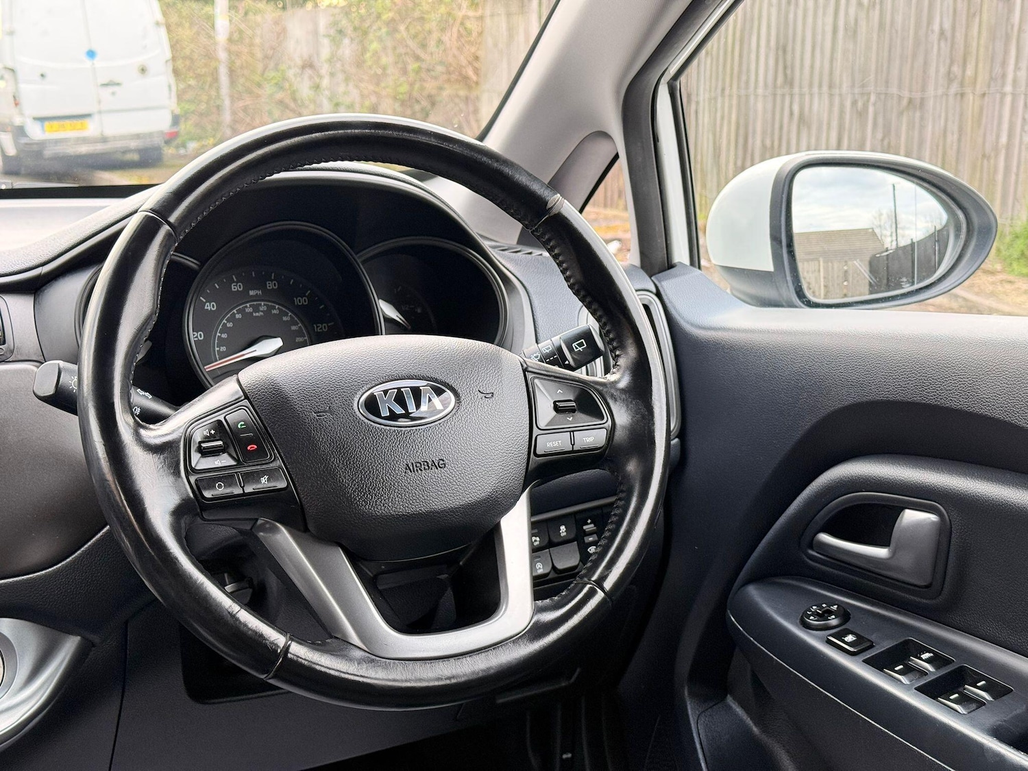Used Kia Rio 2014 for sale - 78034845: Photo 45