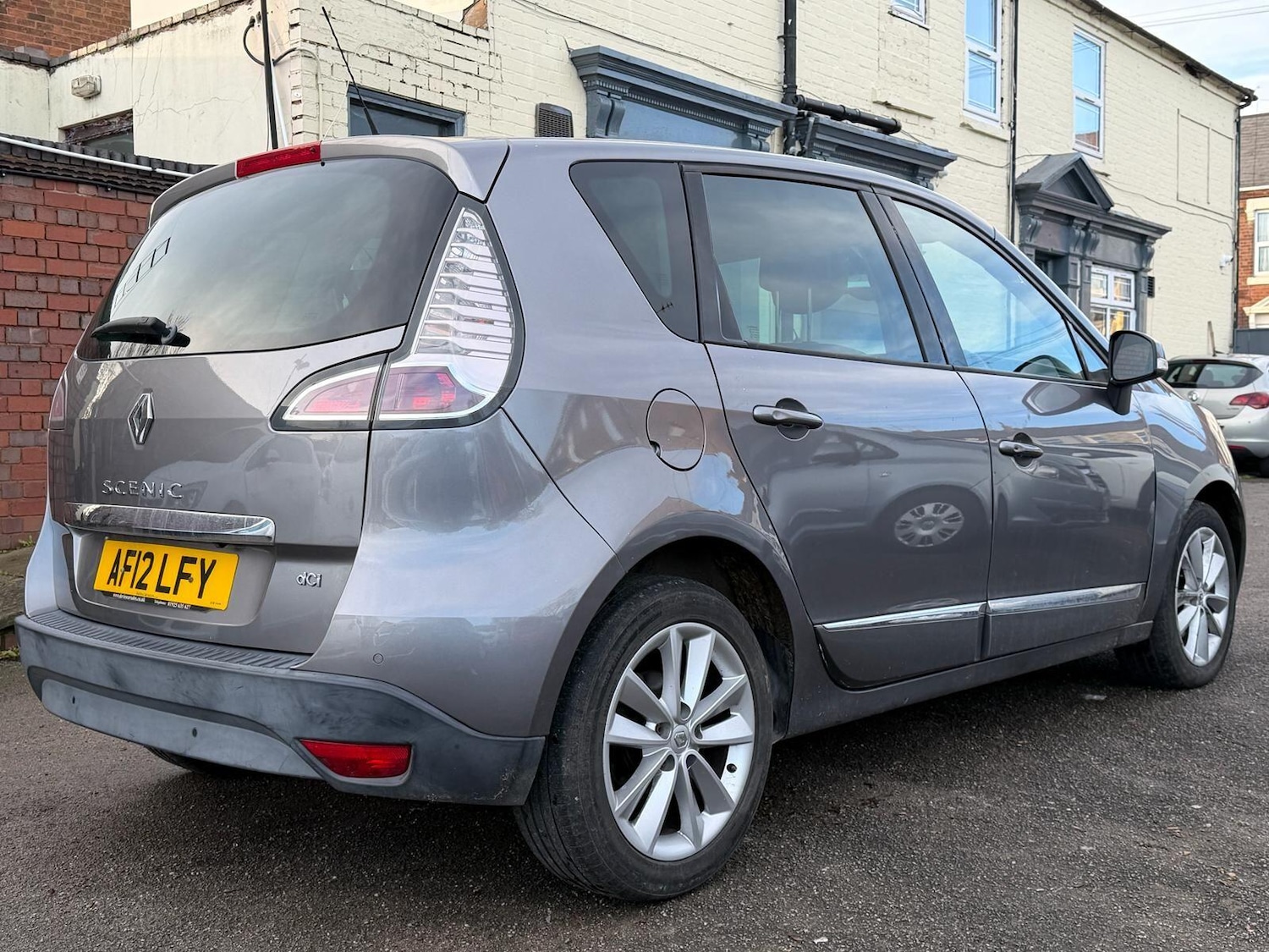 Used Renault Scenic 2012 for sale - 76781798: Photo 8