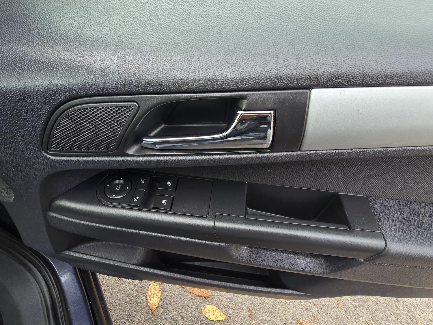 Used Vauxhall Zafira 2009 for sale - 76361513: Photo 37