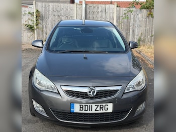 Used Vauxhall Astra 2011 for sale - 79255565: Photo