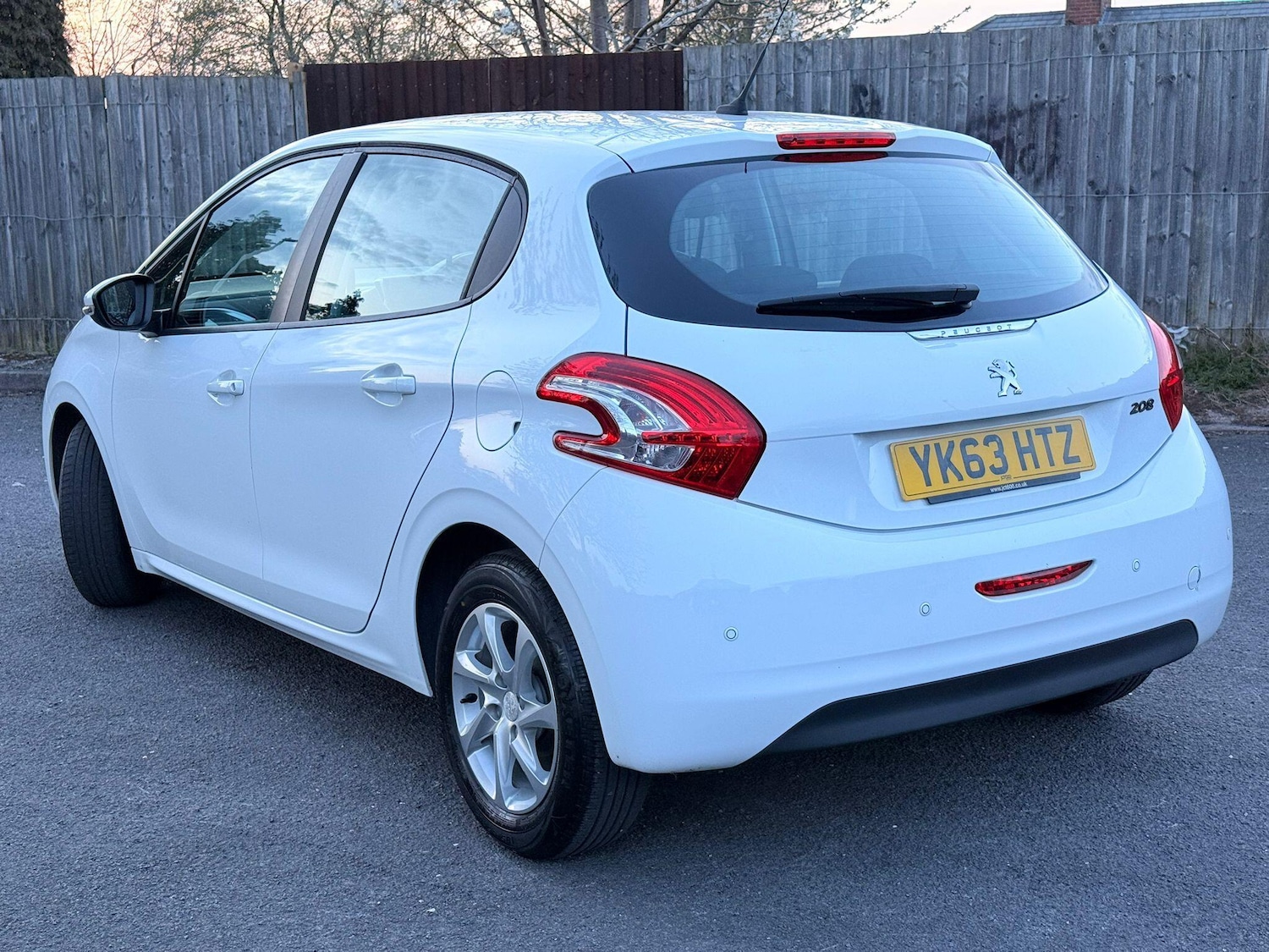 Used Peugeot 208 2013 for sale - 78184885: Photo 10