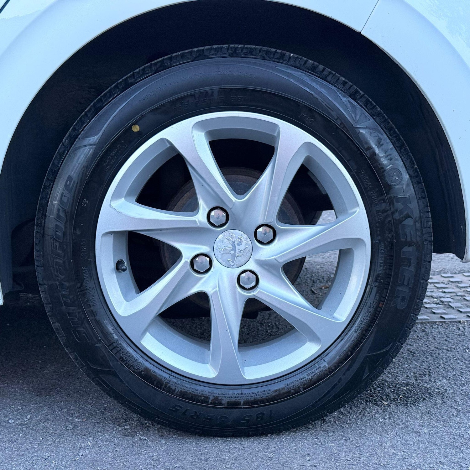 Used Peugeot 208 2013 for sale - 78184885: Photo 39