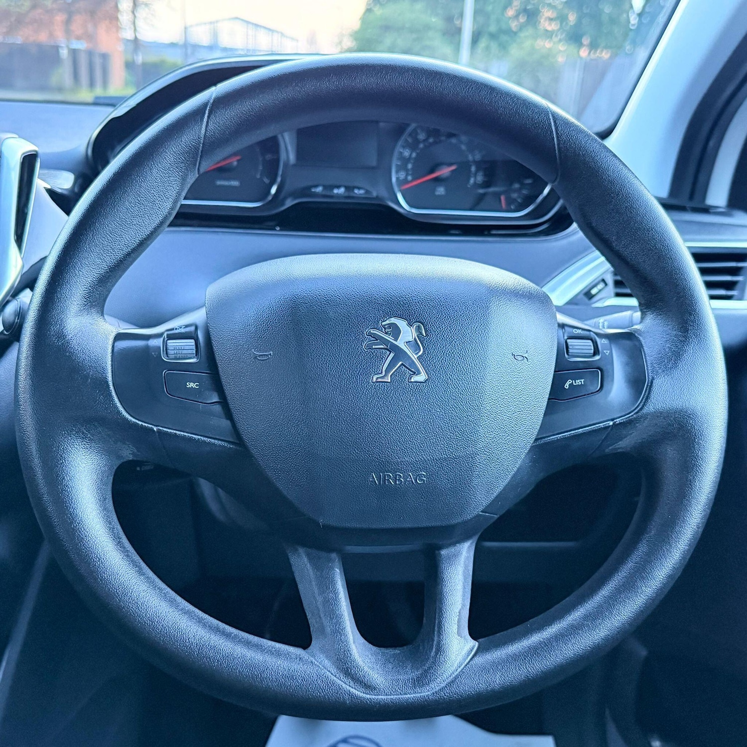 Used Peugeot 208 2013 for sale - 78184885: Photo 49