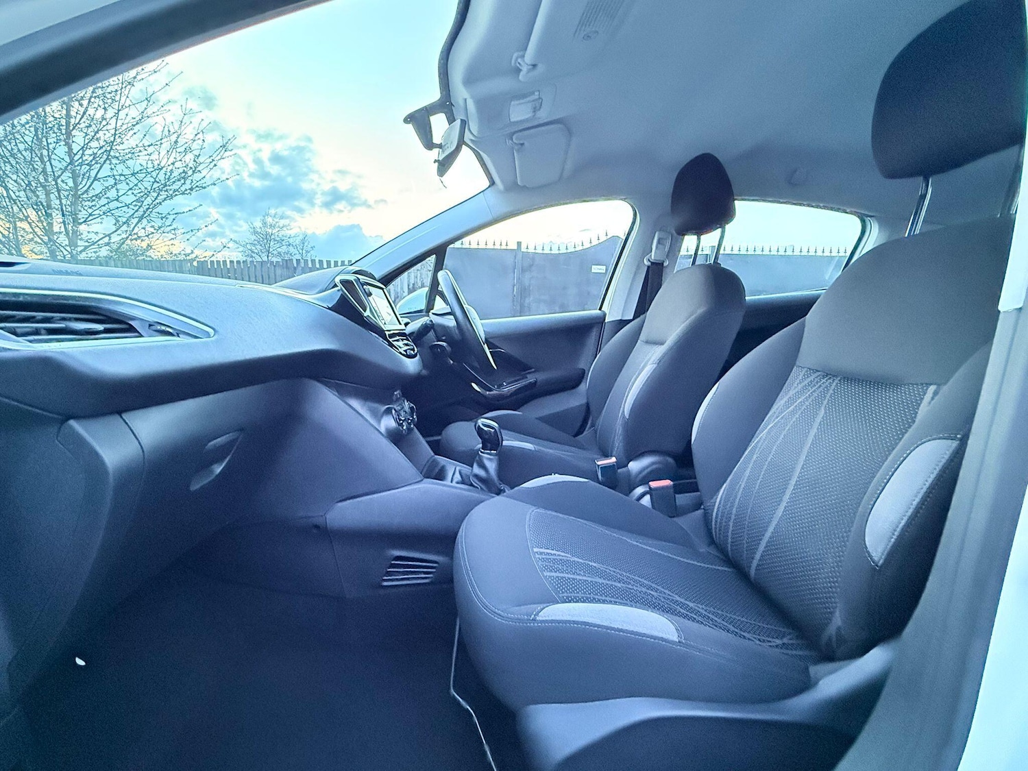 Used Peugeot 208 2013 for sale - 78184885: Photo 51