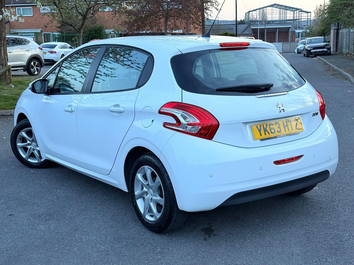 Used Peugeot 208 2013 for sale - 78184885: Photo 9