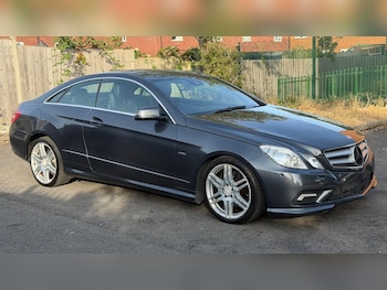Used Mercedes-Benz E Class 2011 for sale - 79303275: Photo