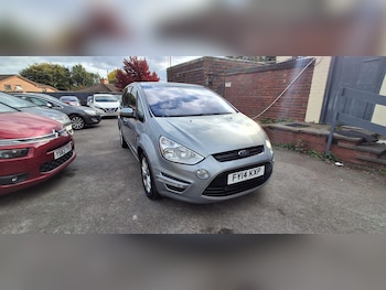 Used Ford S-Max 2014 for sale - 76247801: Photo 2