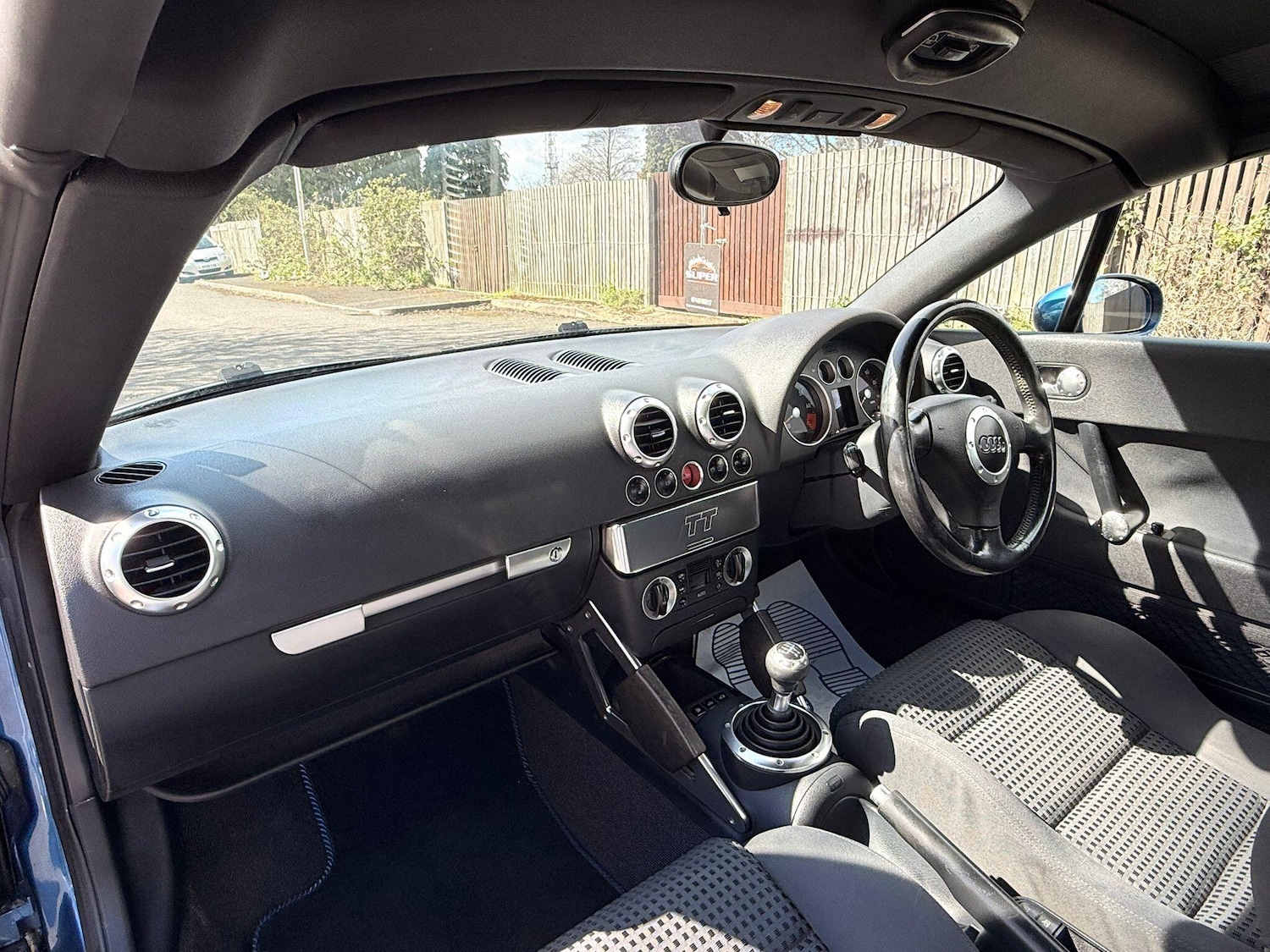 Used Audi TT 2004 for sale - 78141381: Photo 19