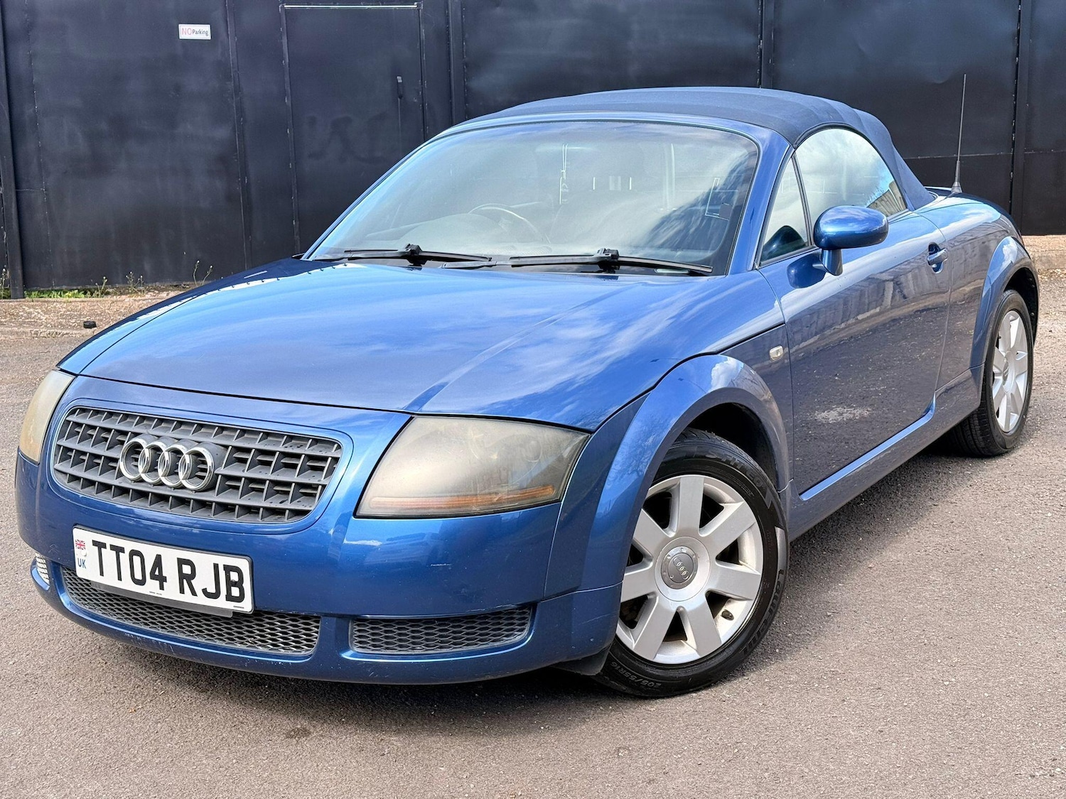 Used Audi TT 2004 for sale - 78141381: Photo 3