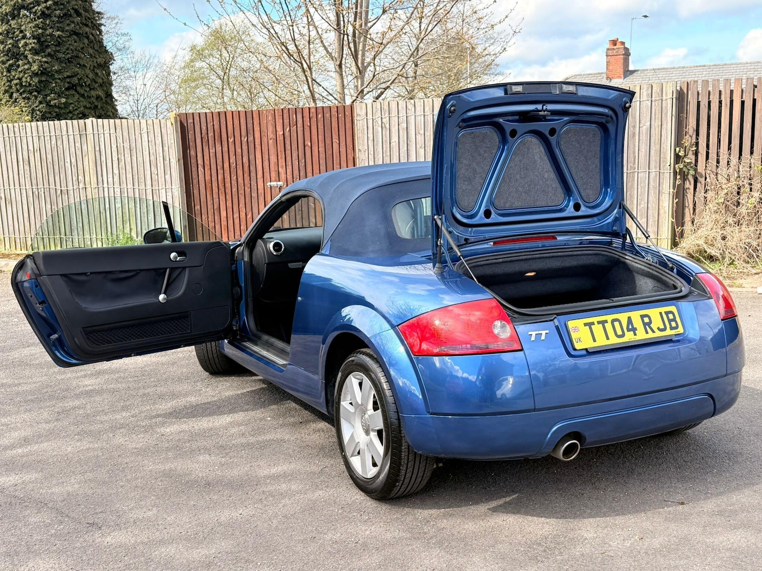 Used Audi TT 2004 for sale - 78141381: Photo 4