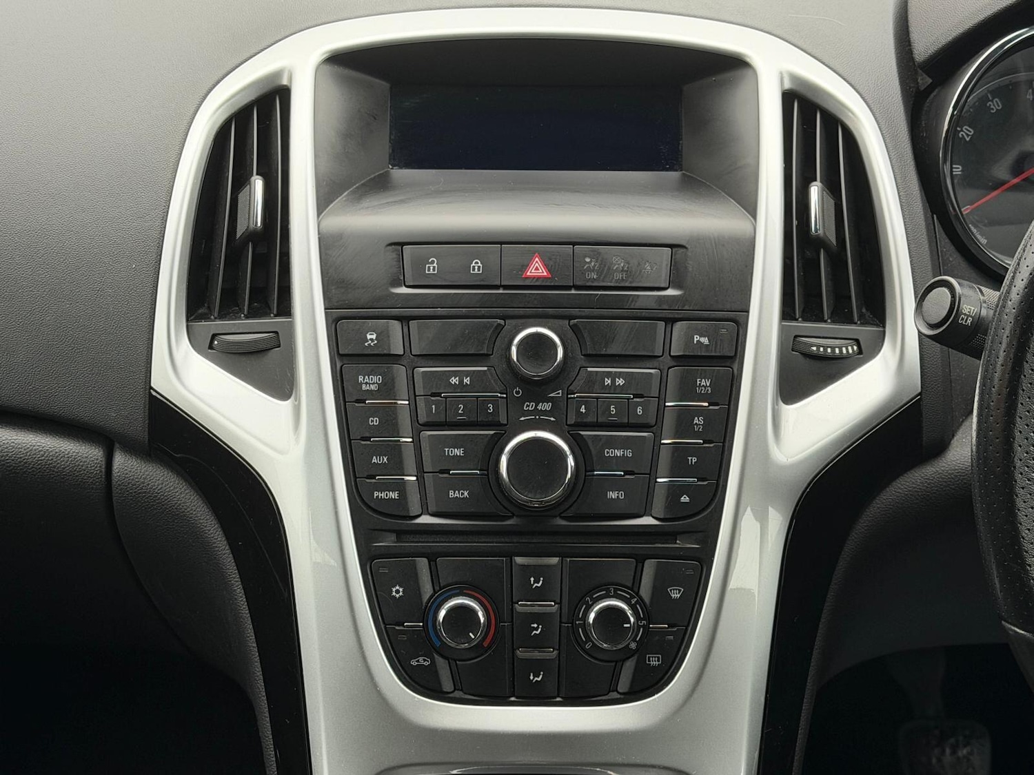 Used Vauxhall Astra 2012 for sale - 76839401: Photo 28