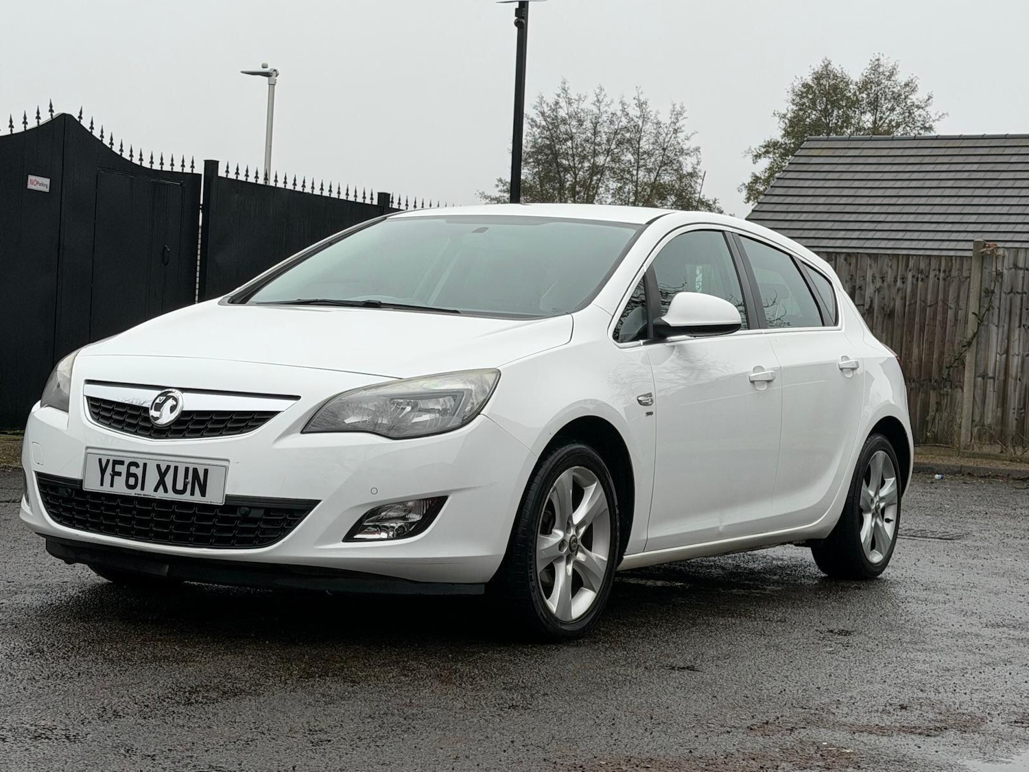 Used Vauxhall Astra 2012 for sale - 76839401: Photo 3