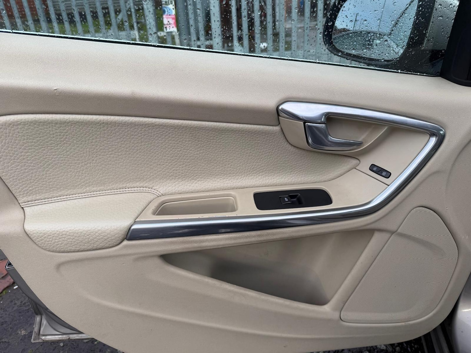 Used Volvo S60 for sale - 77575391: Photo 26