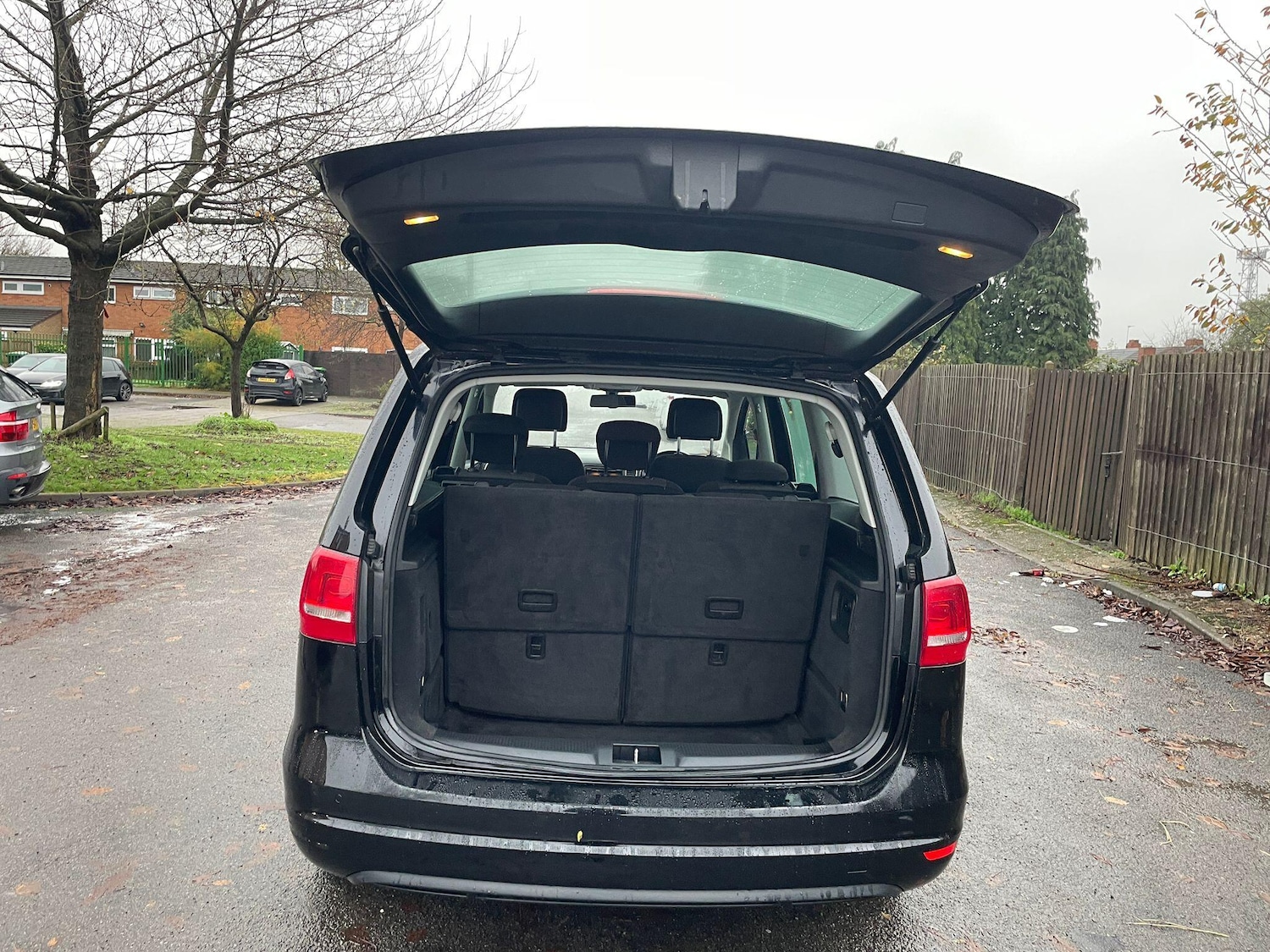 Used Volkswagen Sharan 2013 for sale - 76997529: Photo 31