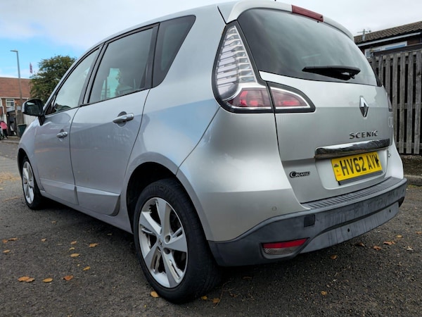 Used Renault Scenic 2012 for sale - 76214157: Photo 11