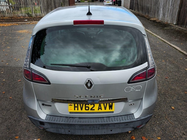 Used Renault Scenic 2012 for sale - 76214157: Photo 16