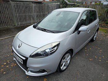 2012 (62) - 1.5 dCi Dynamique TomTom Energy 5dr [Start Stop]
