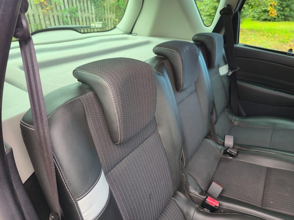 Used Renault Scenic 2012 for sale - 76214157: Photo 32