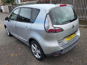Used Renault Scenic 2012 for sale - 76214157: Photo 4