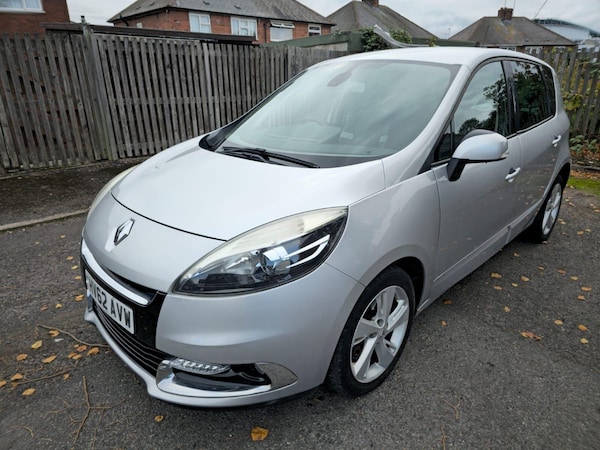 Used Renault Scenic 2012 for sale - 76214157: Photo 9