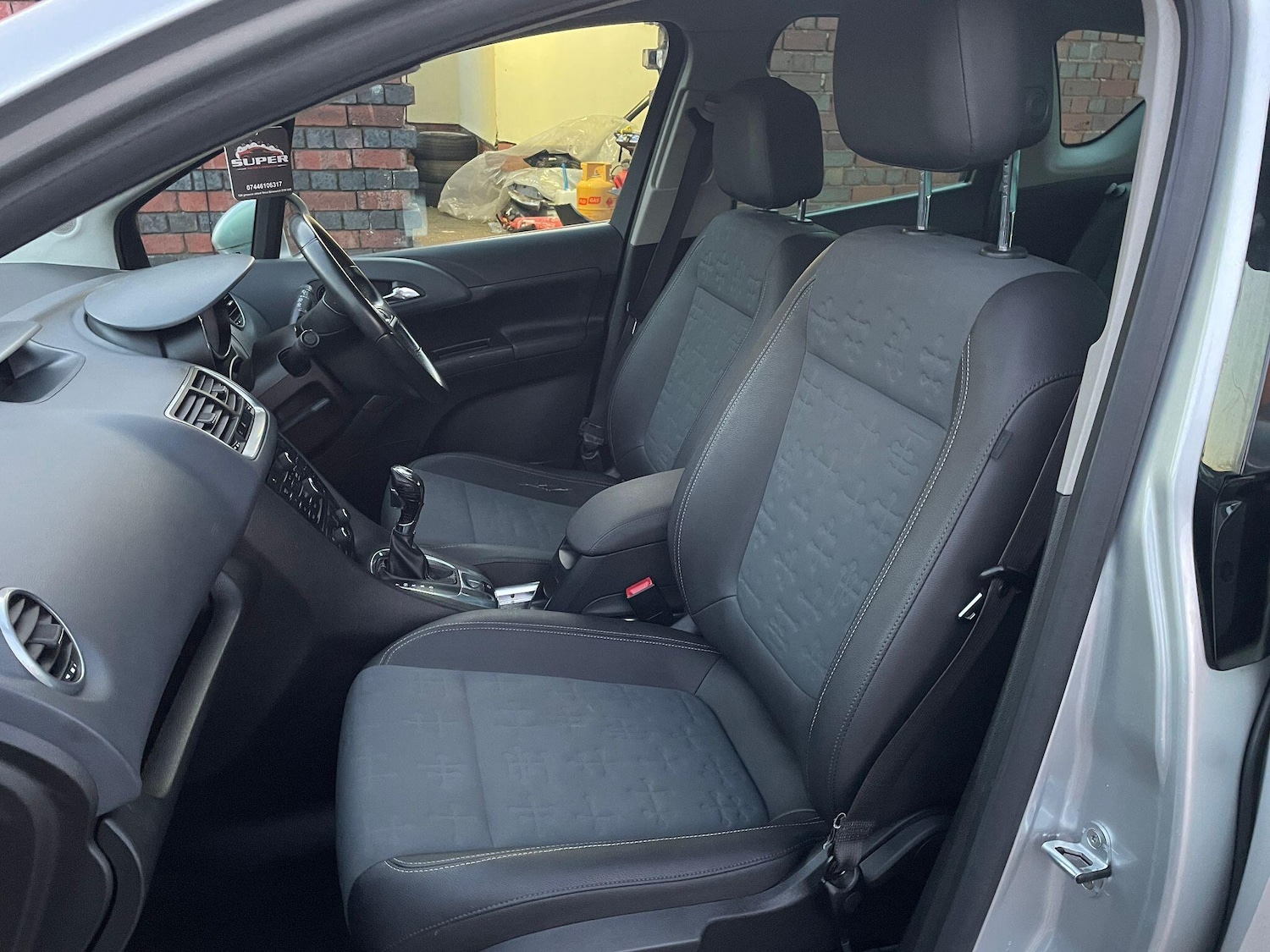 Used Vauxhall Meriva 2010 for sale - 76644951: Photo 37