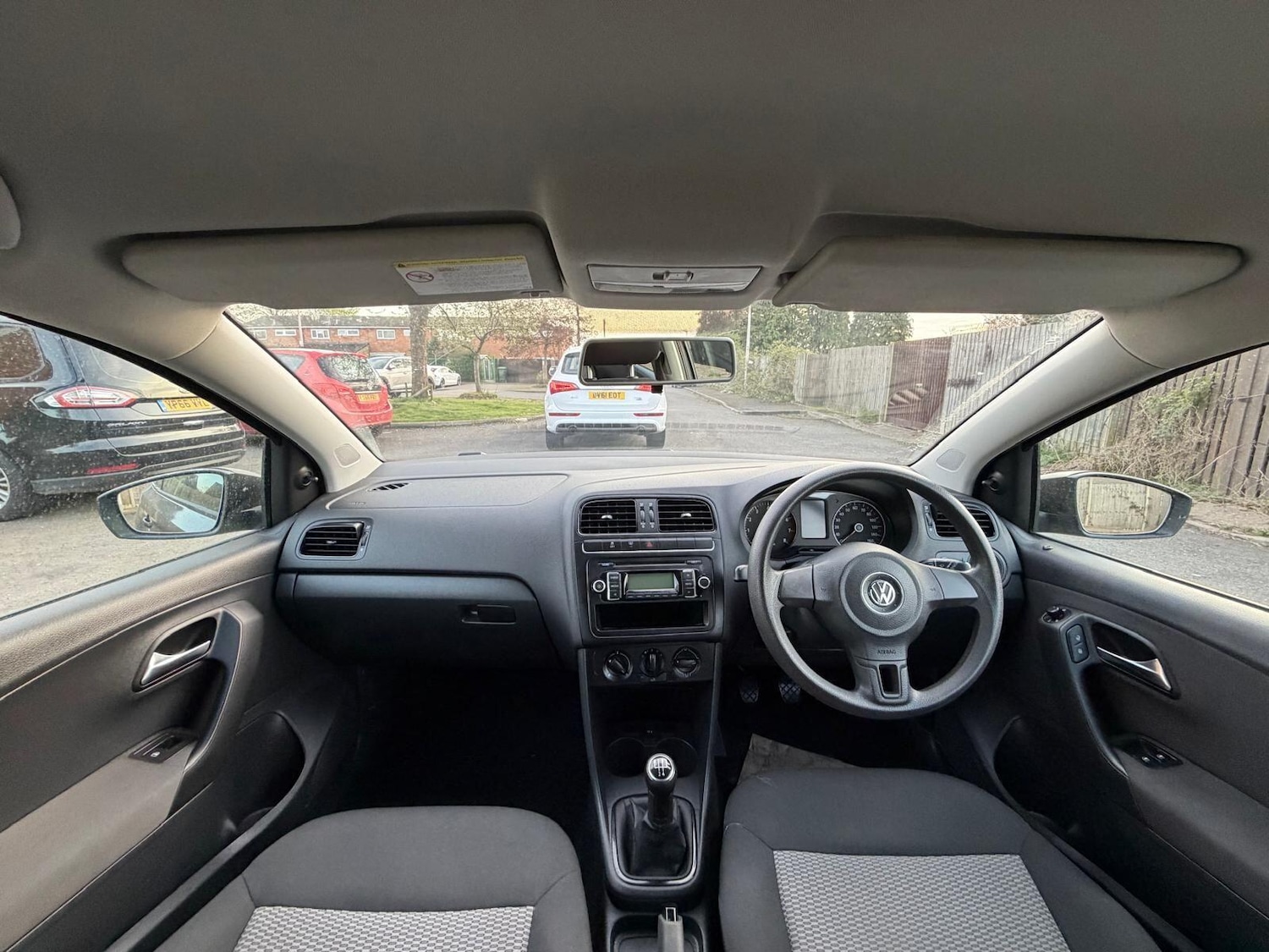 Used Volkswagen Polo 2010 for sale - 78170099: Photo 10