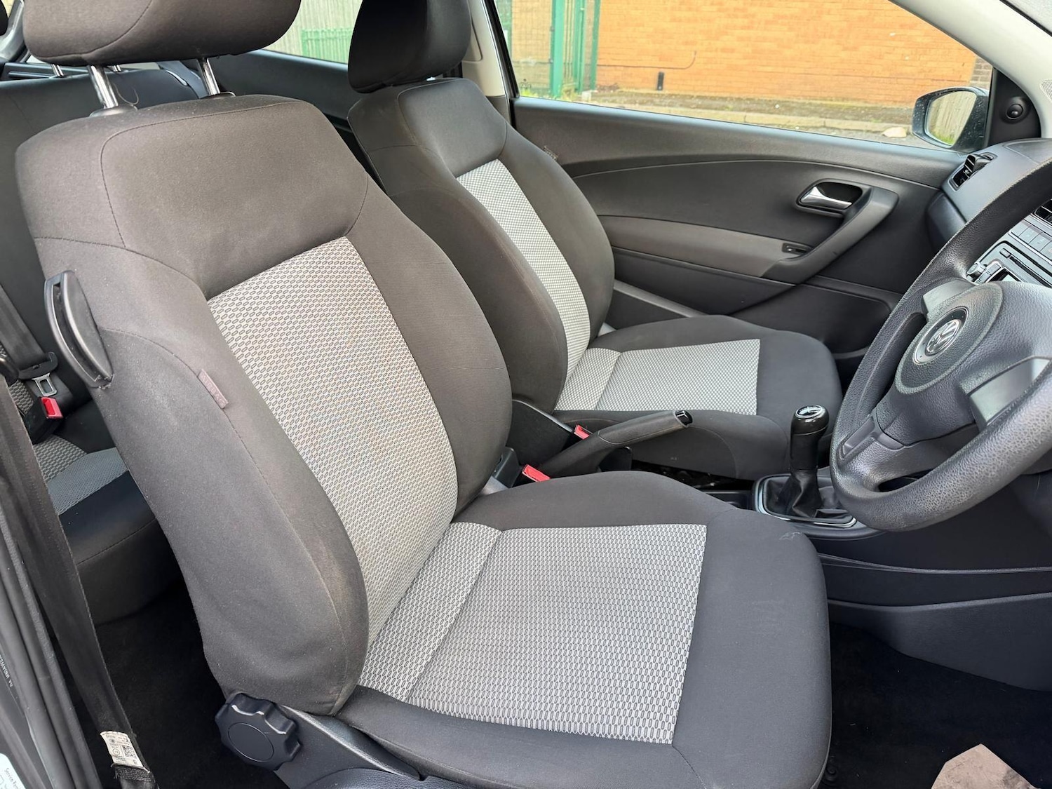 Used Volkswagen Polo 2010 for sale - 78170099: Photo 12